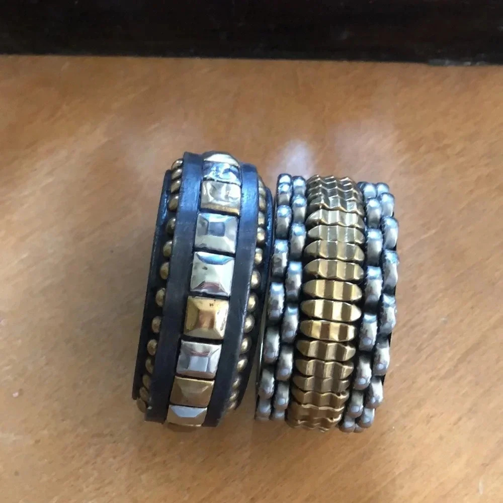 Silver‎ & Gild Lightweight Cuffs